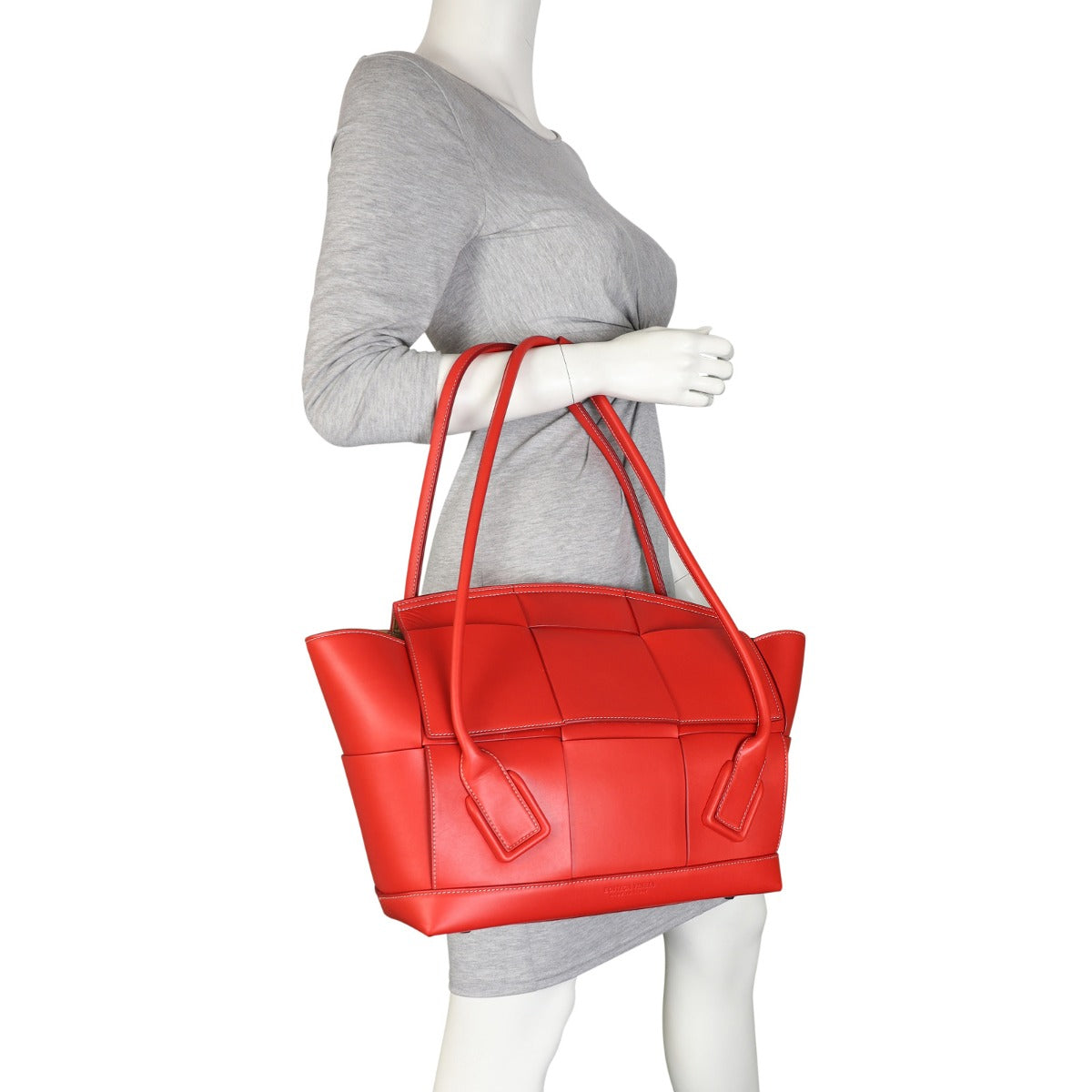 Bottega Veneta Arco Tote Medium