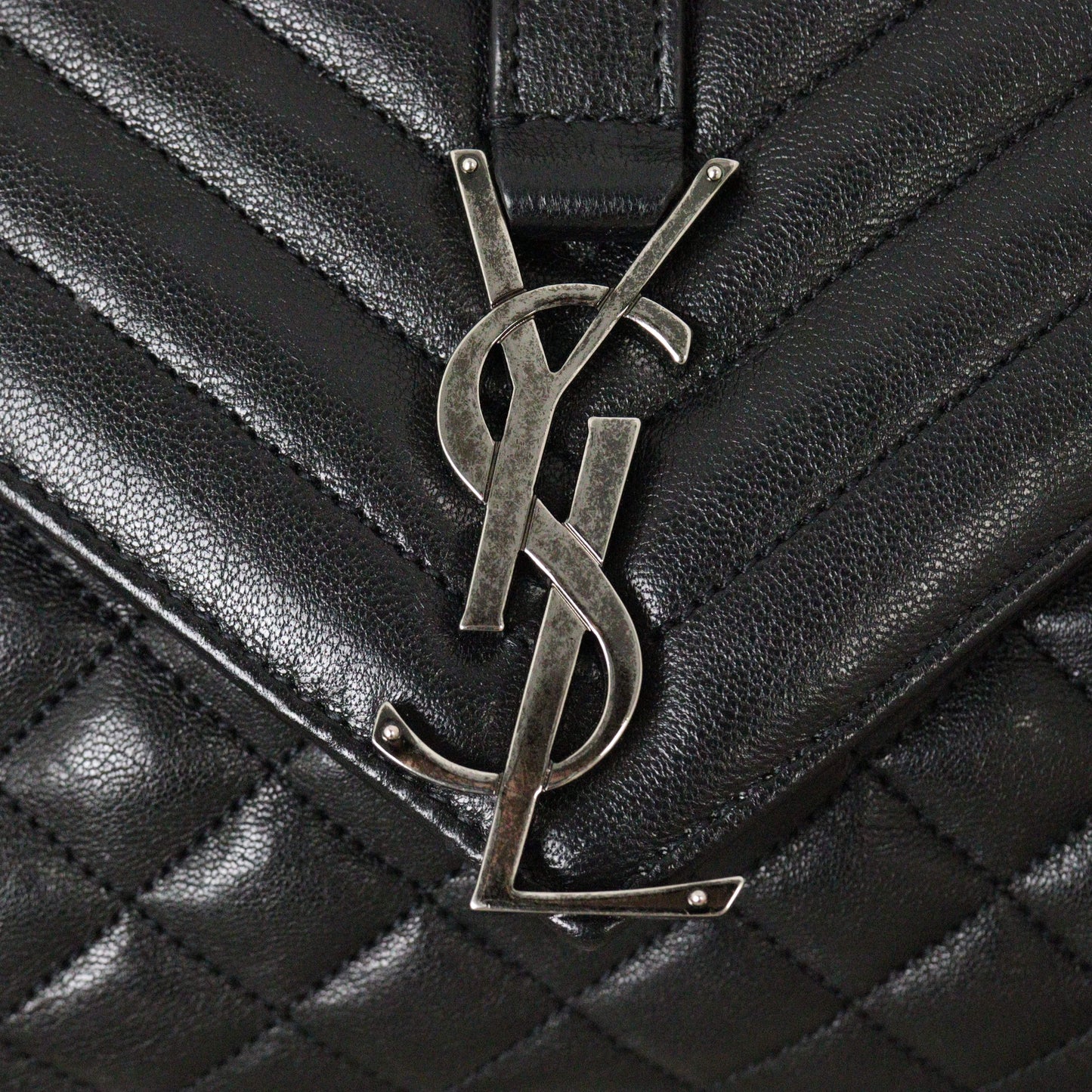 Saint Laurent Classic Medium Tri-Quilt Soft Envelope
