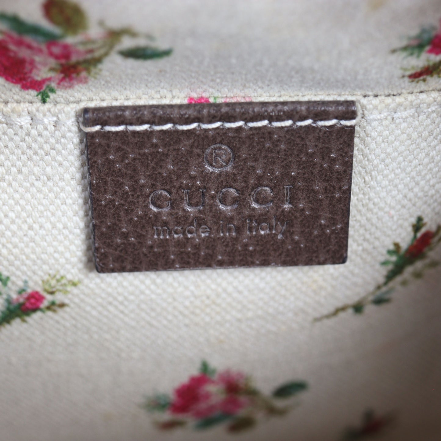 Gucci Neo Vintage GG Supreme Messenger Bag