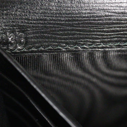 Prada Vitello Move Wallet on Chain