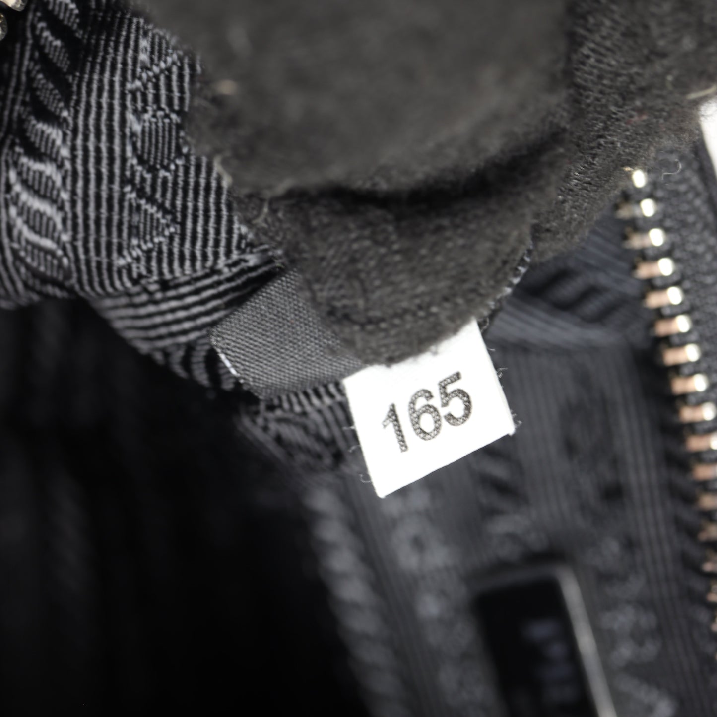 Prada Re-Edition 2005 Tessuto Shoulder Bag