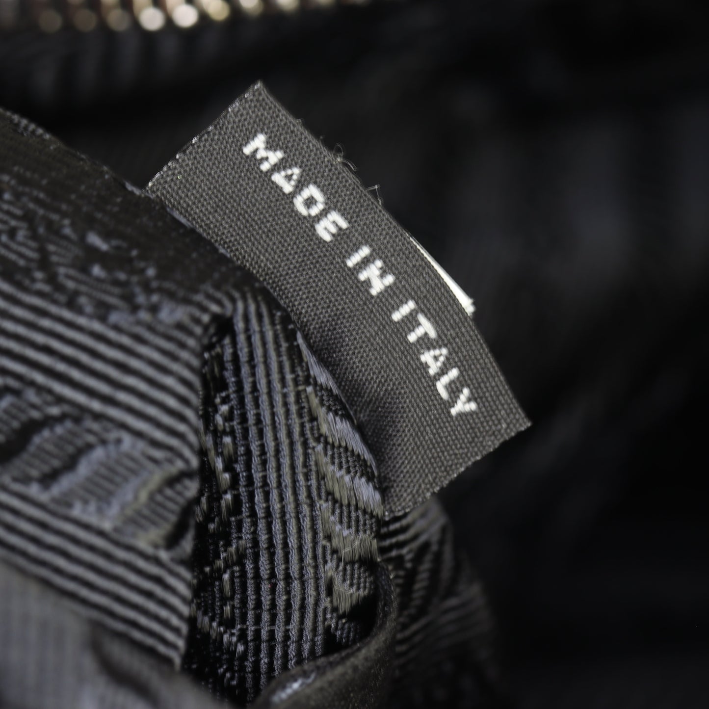 Prada Re-Edition 2005 Tessuto Shoulder Bag
