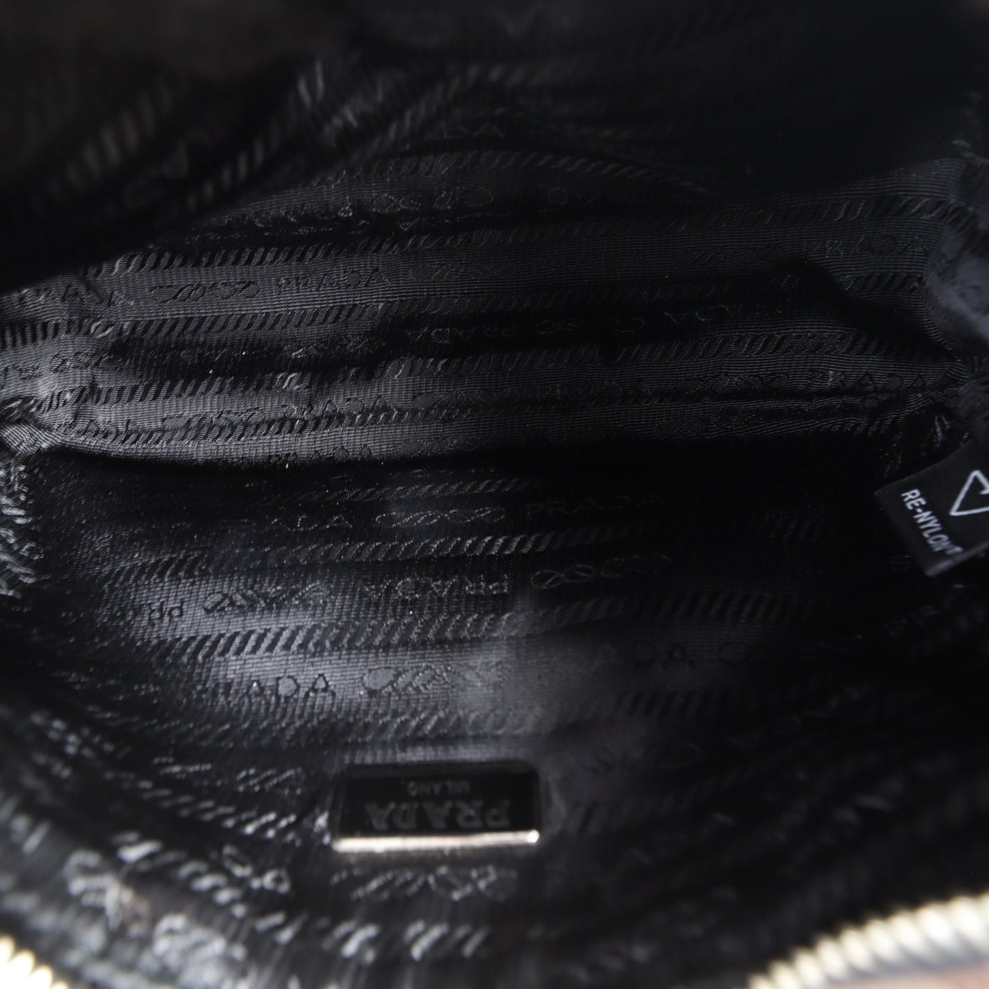Prada Re-Edition 2005 Tessuto Mini Bag