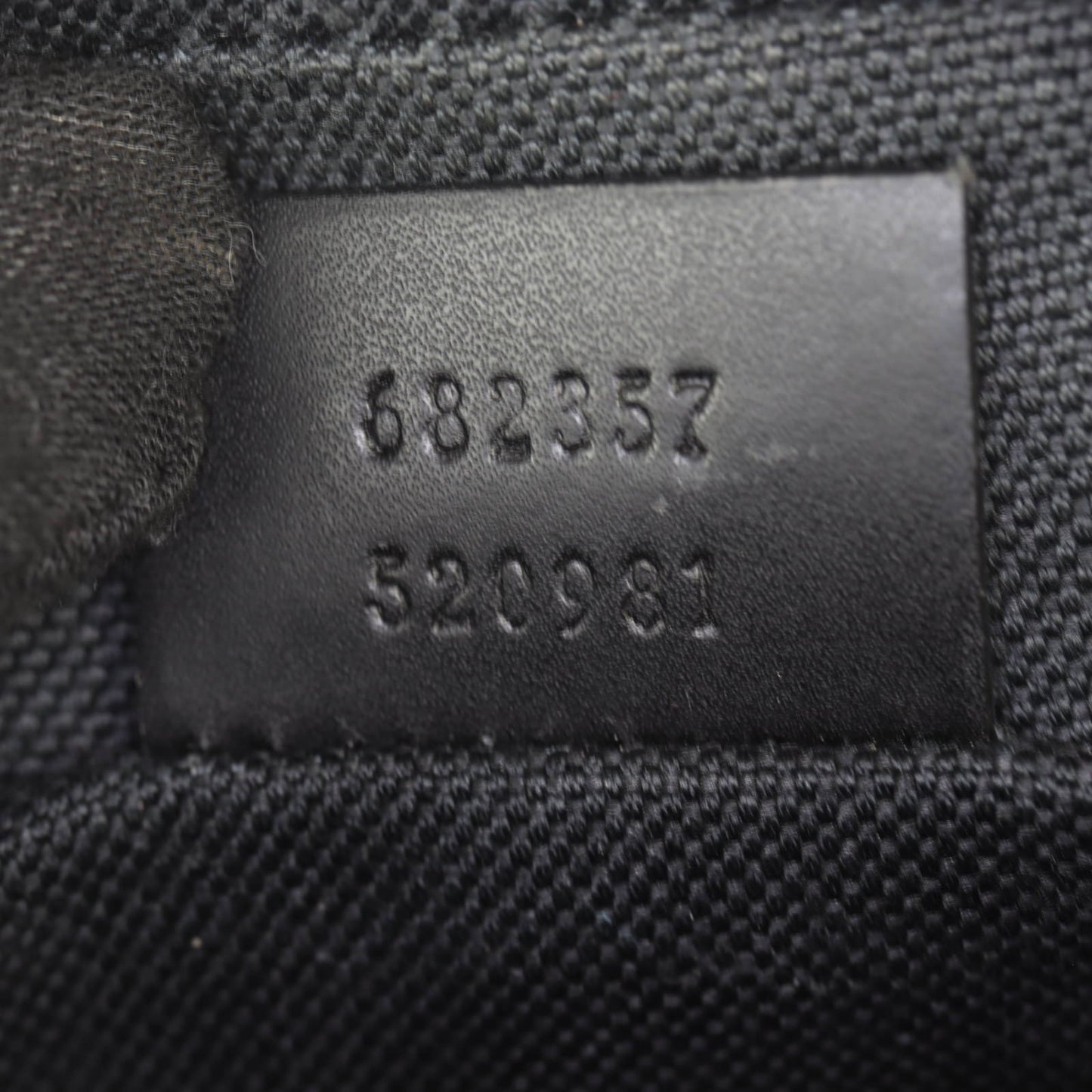 Gucci GG Supreme Messenger Mini