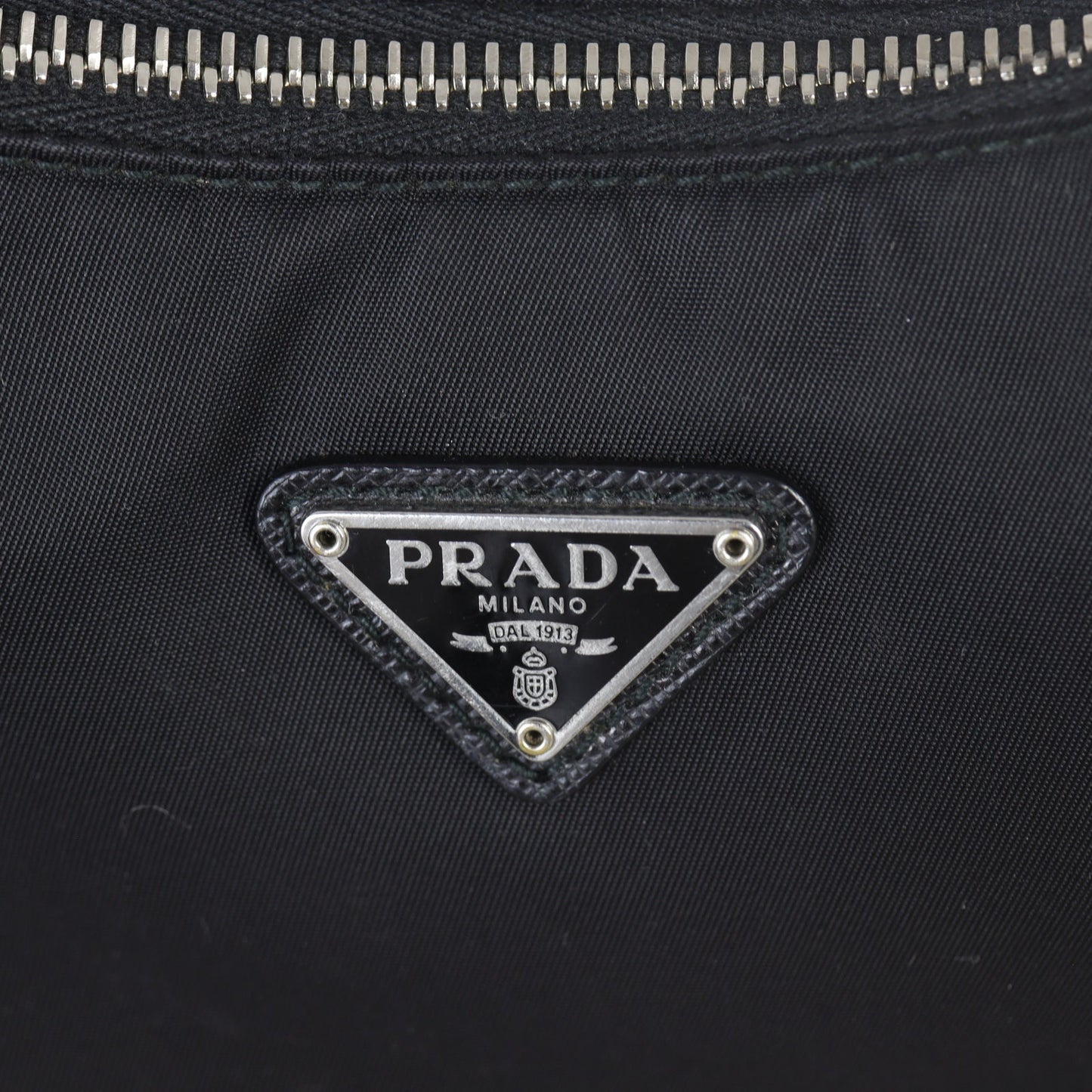 Prada Re-Edition 2005 Tessuto Shoulder Bag