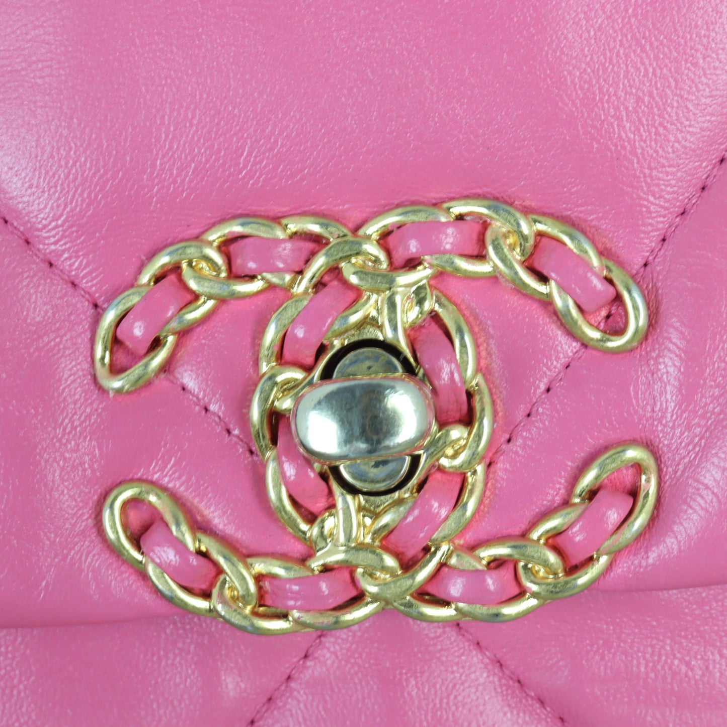 Chanel 19 Flap Bag Medium