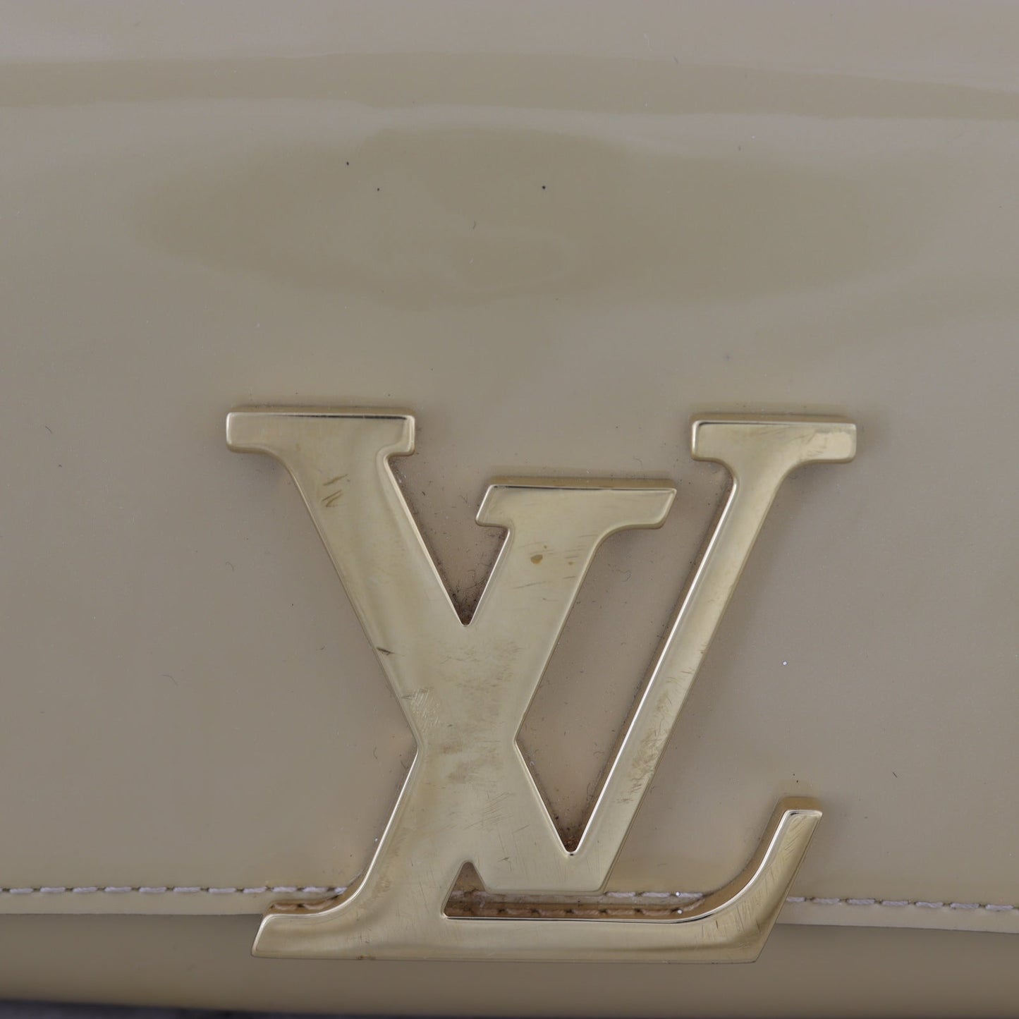 Louis Vuitton Louise Clutch Patent