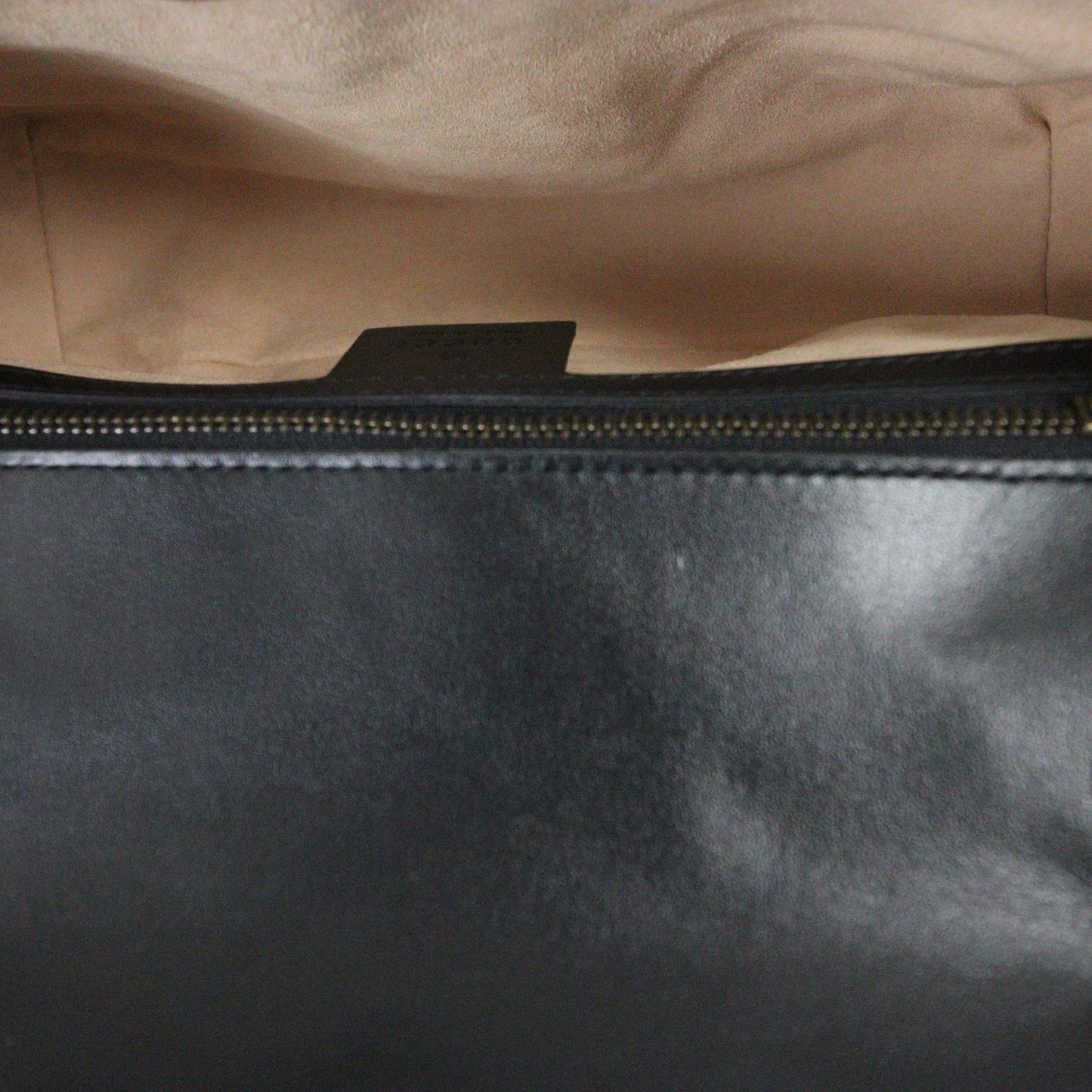 Gucci GG Marmont Matelasse Medium Shoulder Bag
