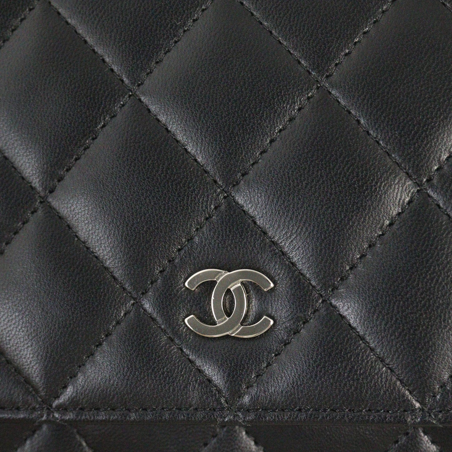 Chanel Classic Wallet on Chain