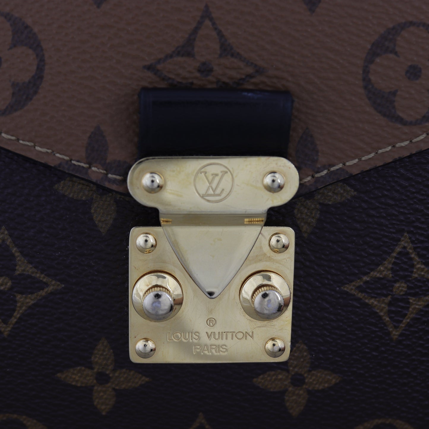 Louis Vuitton Pochette Metis Monogram Reverse