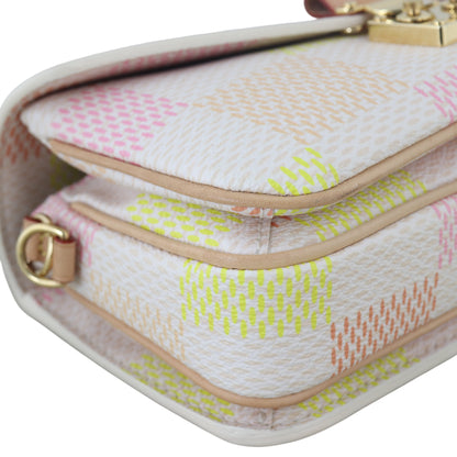 Louis Vuitton Pochette Metis East West Damierlicious