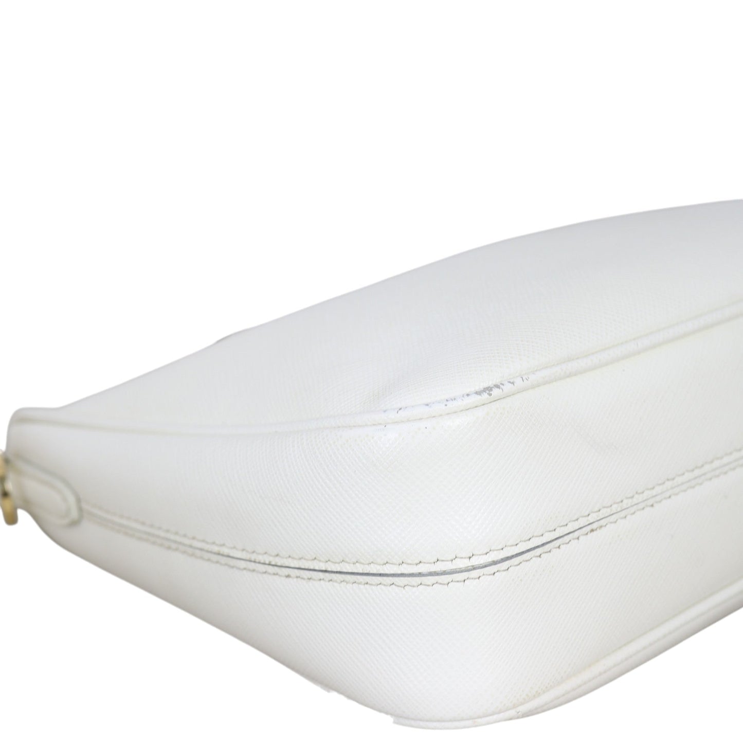 Prada Re-edition 2005 Saffiano Shoulder Bag