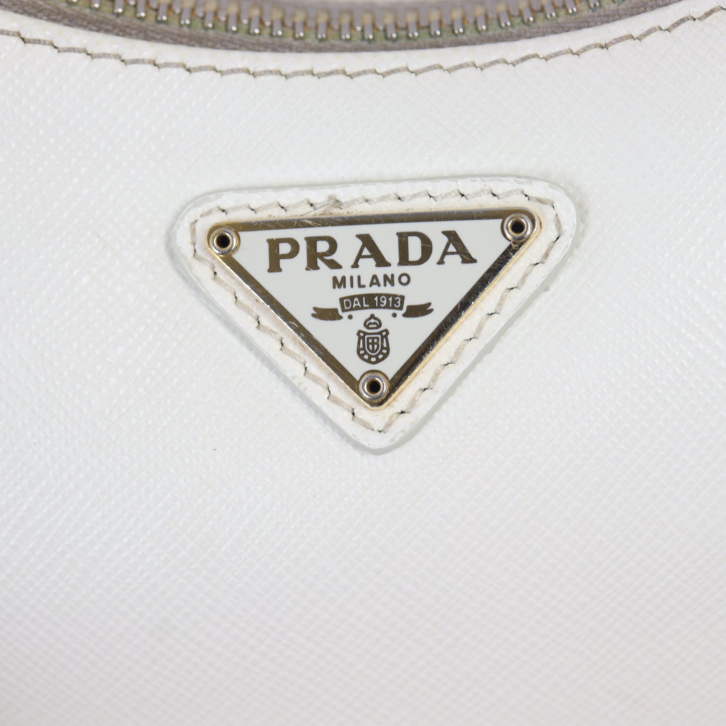 Prada Re-edition 2005 Saffiano Shoulder Bag