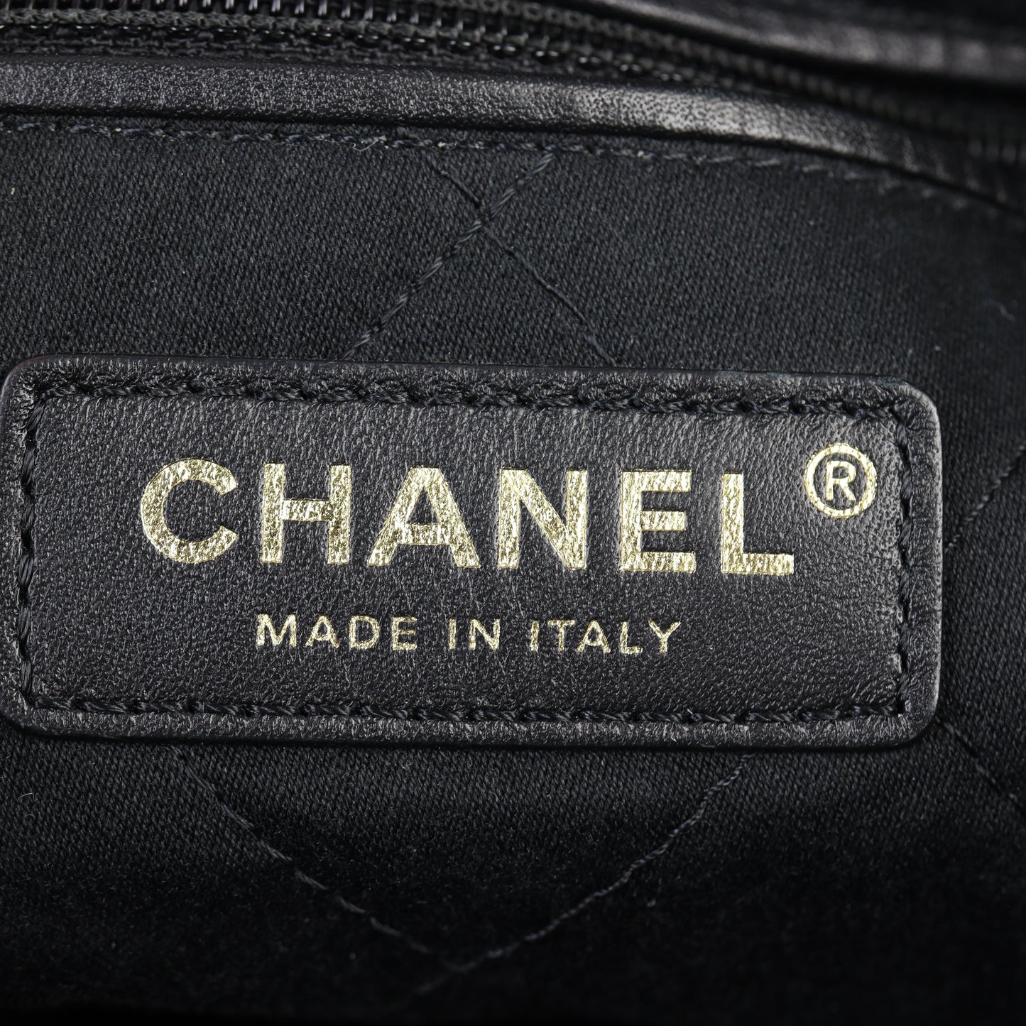 Chanel 22 Hobo Medium
