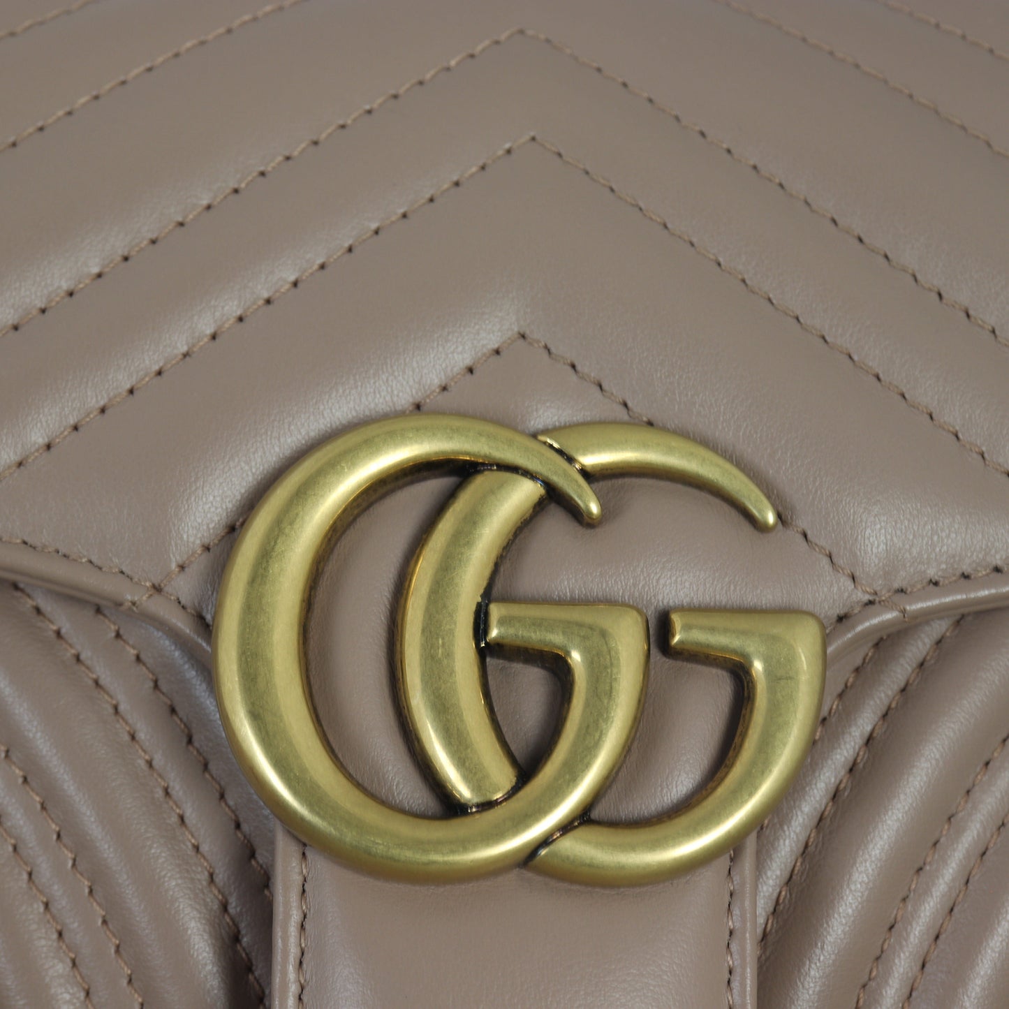 Gucci GG Marmont Matelasse Medium Shoulder Bag
