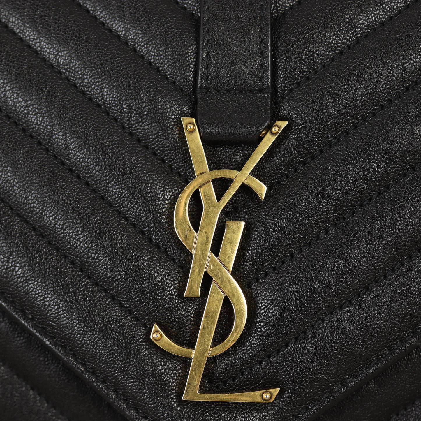 Saint Laurent College Medium