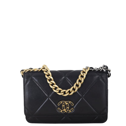 Chanel 19 Wallet on Chain