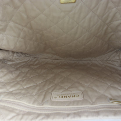 Chanel 22 Hobo Small