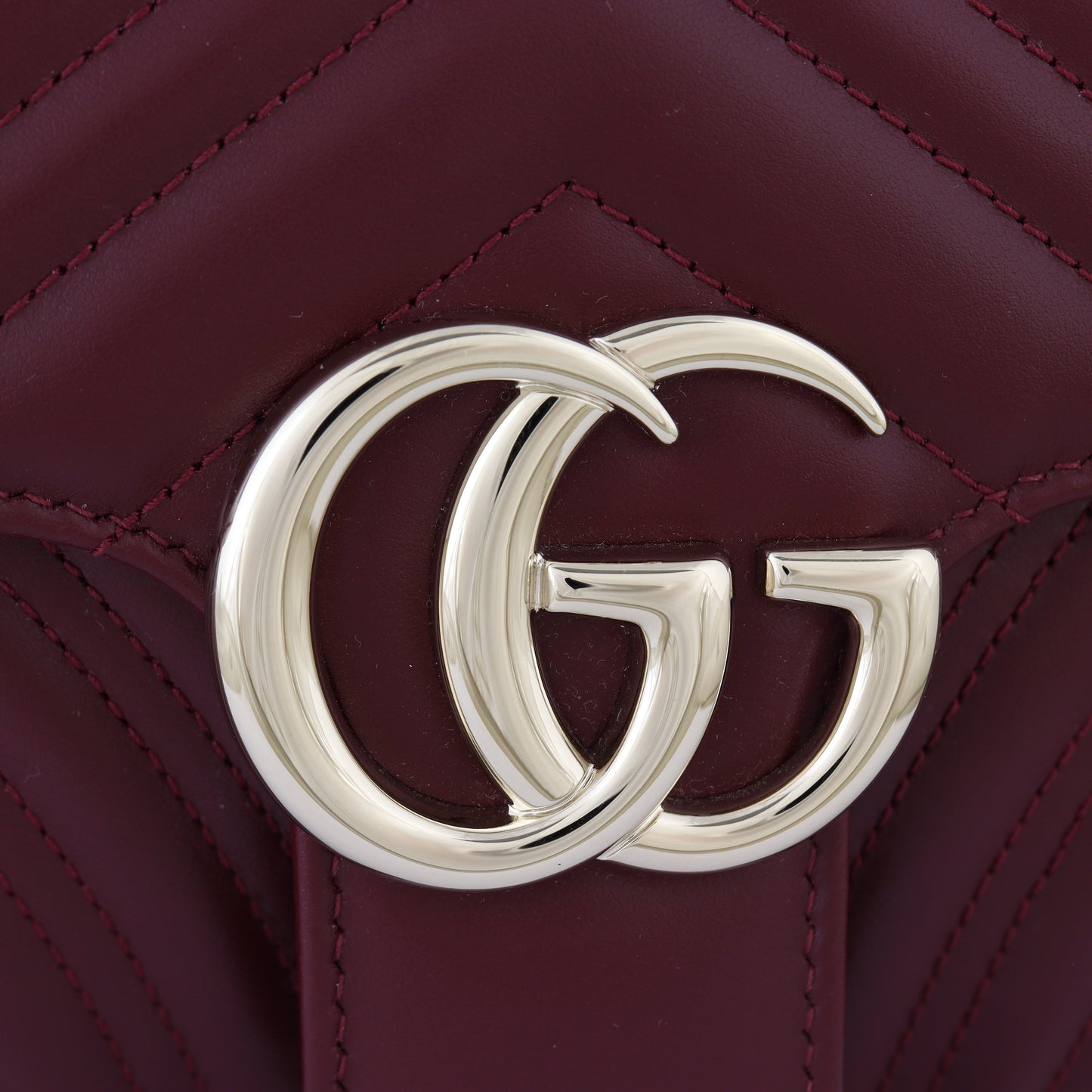 Gucci GG Marmont Matelasse Medium Shoulder Bag