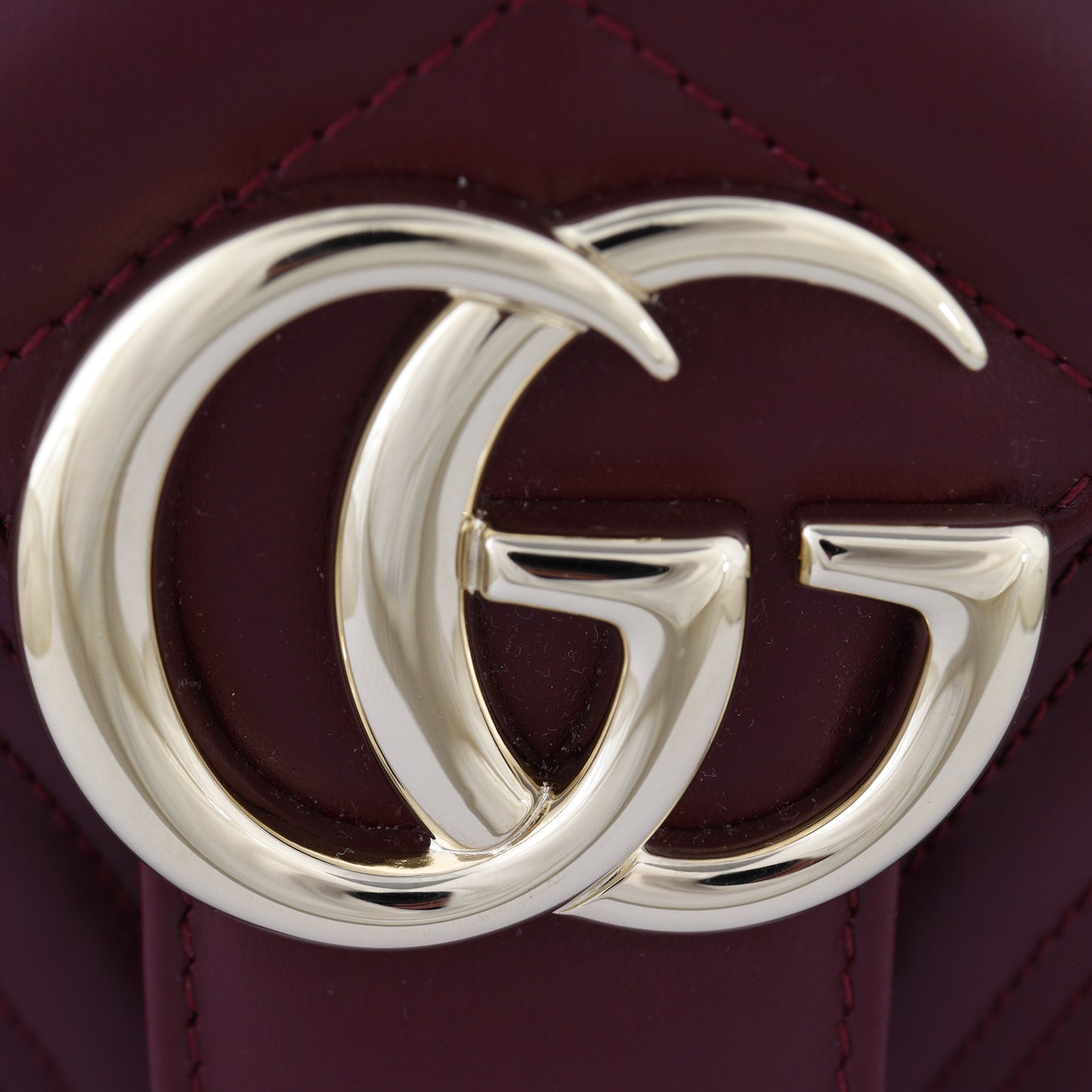 Gucci GG Marmont Matelasse Medium Shoulder Bag