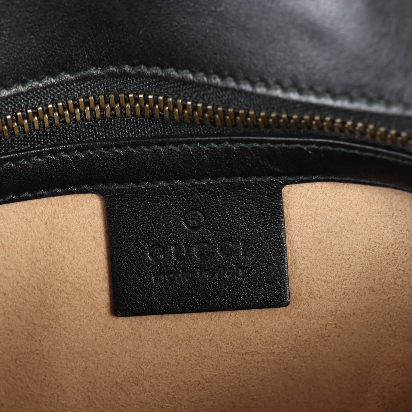 Gucci GG Marmont Matelasse Medium Shoulder Bag