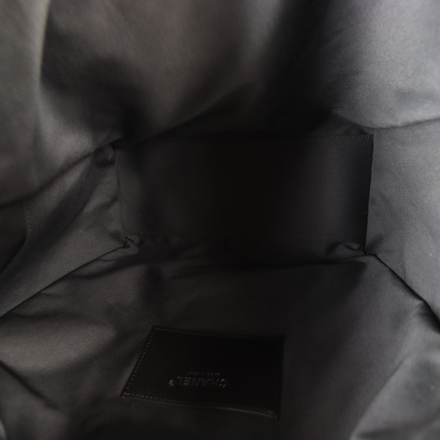 Chanel 25 Hobo Medium