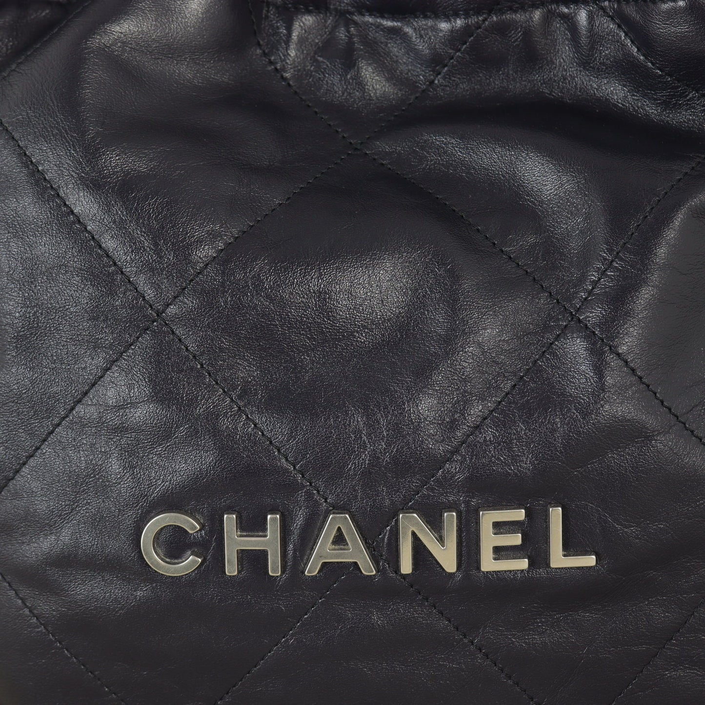 Chanel 22 Hobo Small
