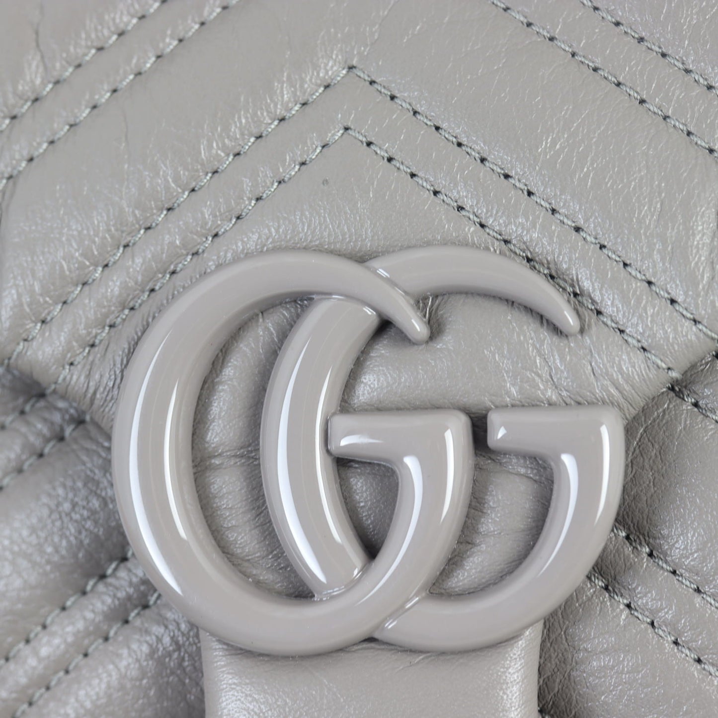 Gucci GG Marmont Matelasse Medium Shoulder Bag