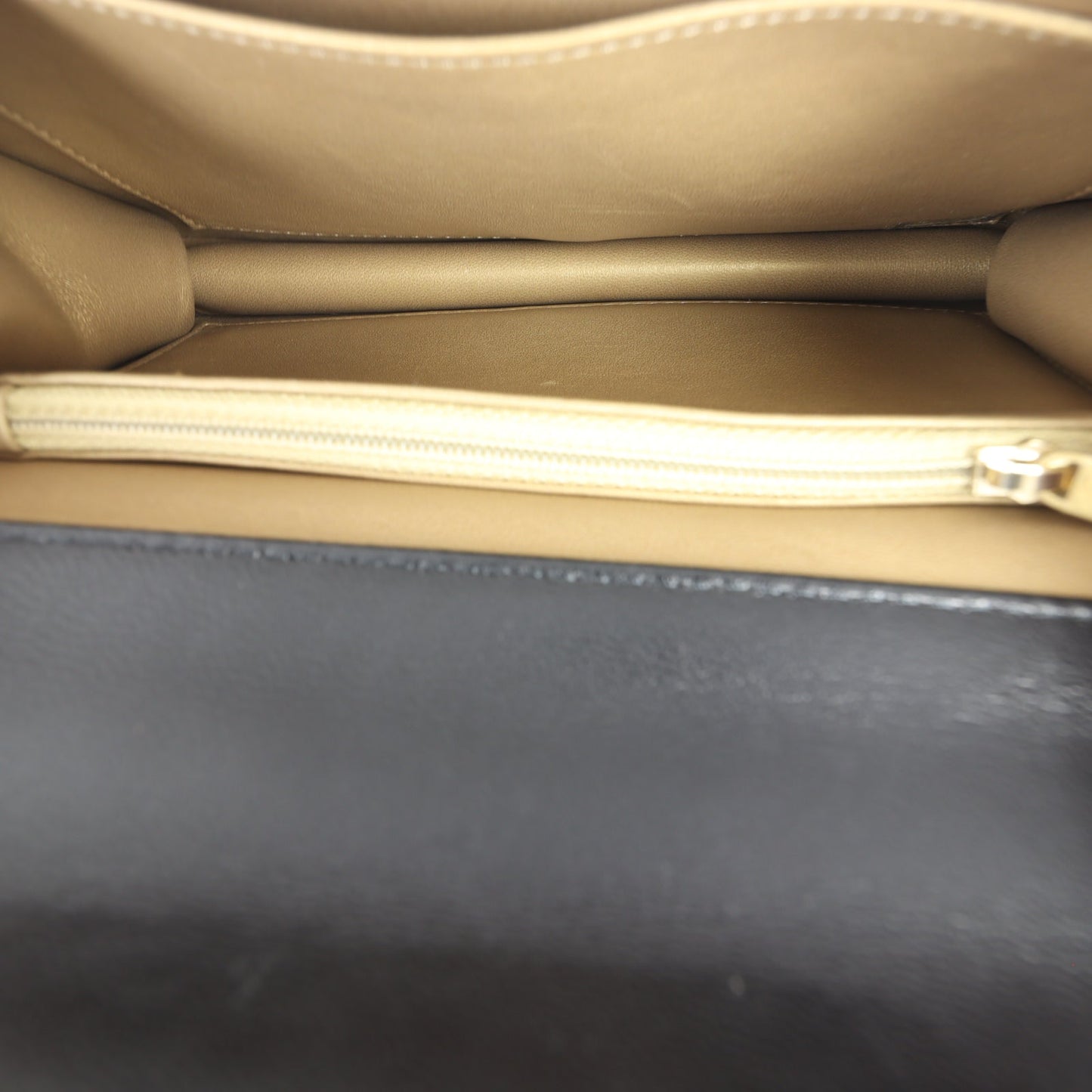 Chanel Chic Pearls Flap Medium Bag