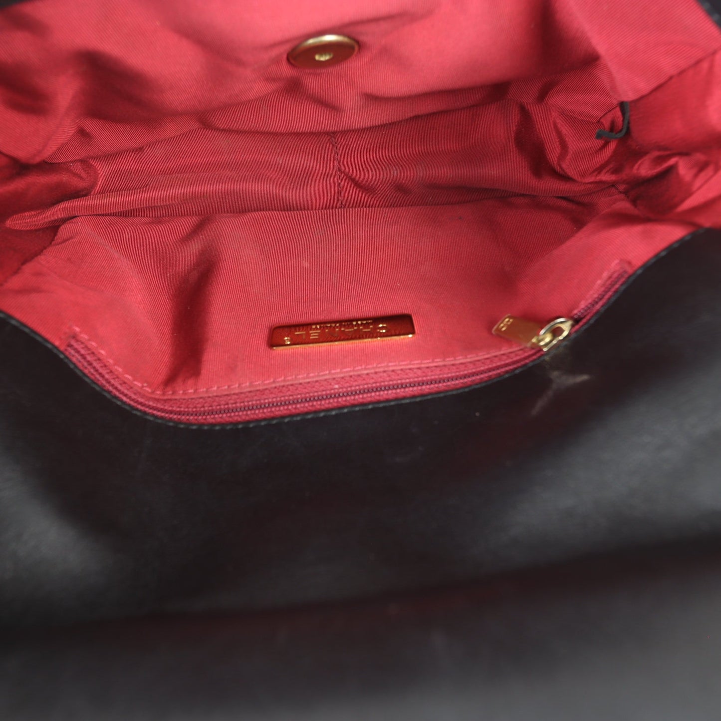 Chanel 19 Flap Bag Medium